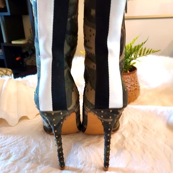 Camo Rhinestone Stiletto Sock Bootie by Steve Madden: Size 7 - Picture 9 of 10